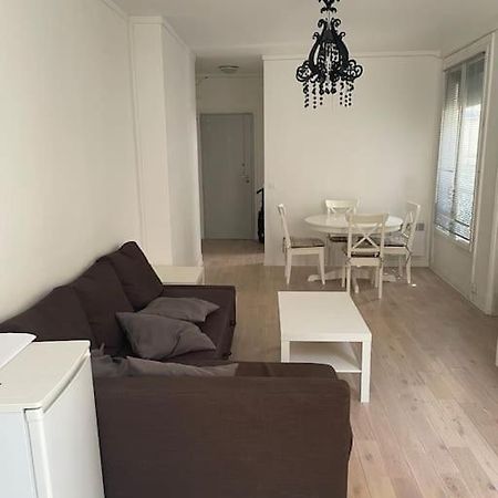 Paris 8Th, Bright, Very Good Location Apartment Exterior foto