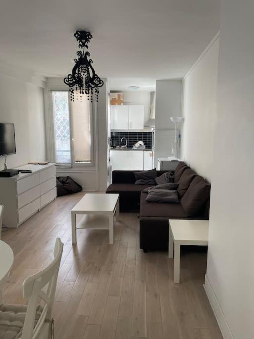 Paris 8Th, Bright, Very Good Location Apartment Exterior foto